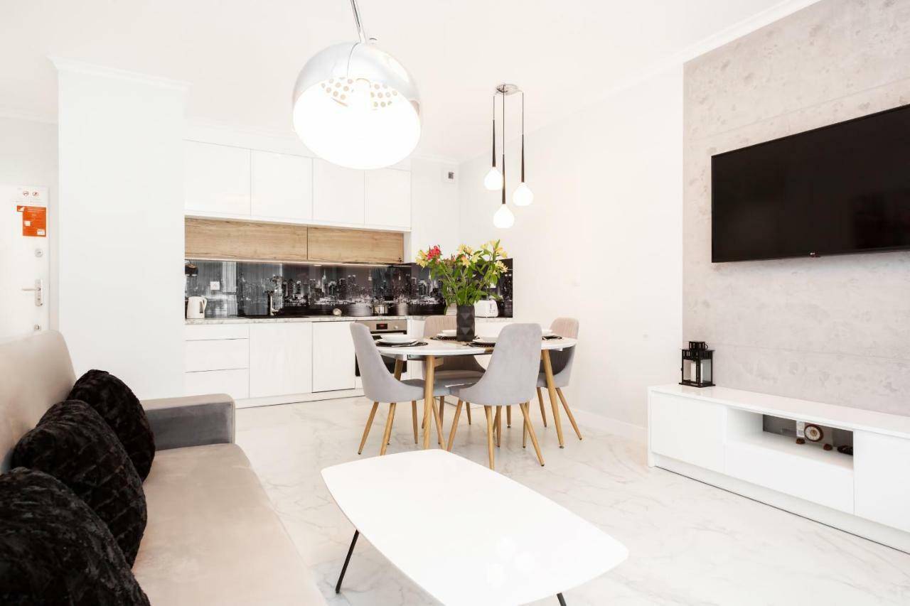 Apartments Warsaw Dzielna By Noclegi Renters ภายนอก รูปภาพ