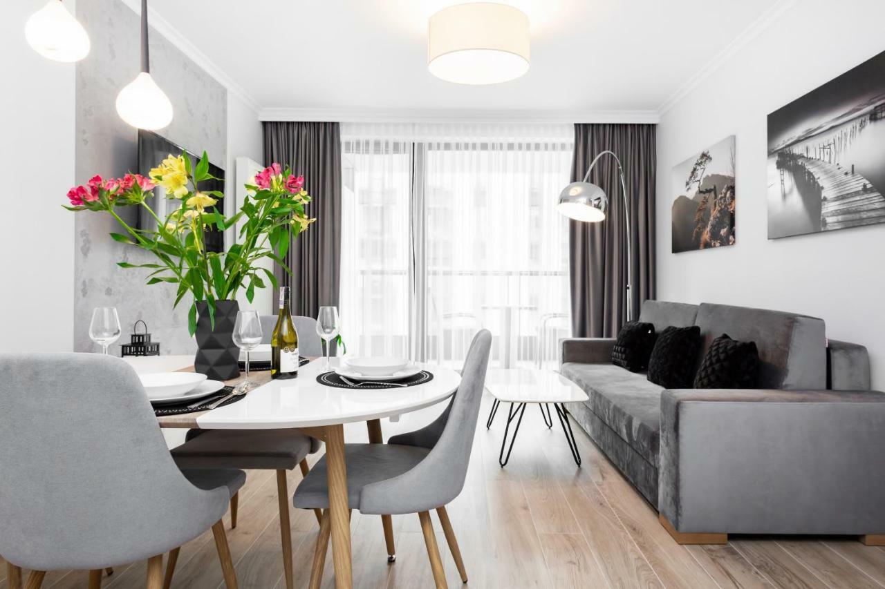 Apartments Warsaw Dzielna By Noclegi Renters ภายนอก รูปภาพ