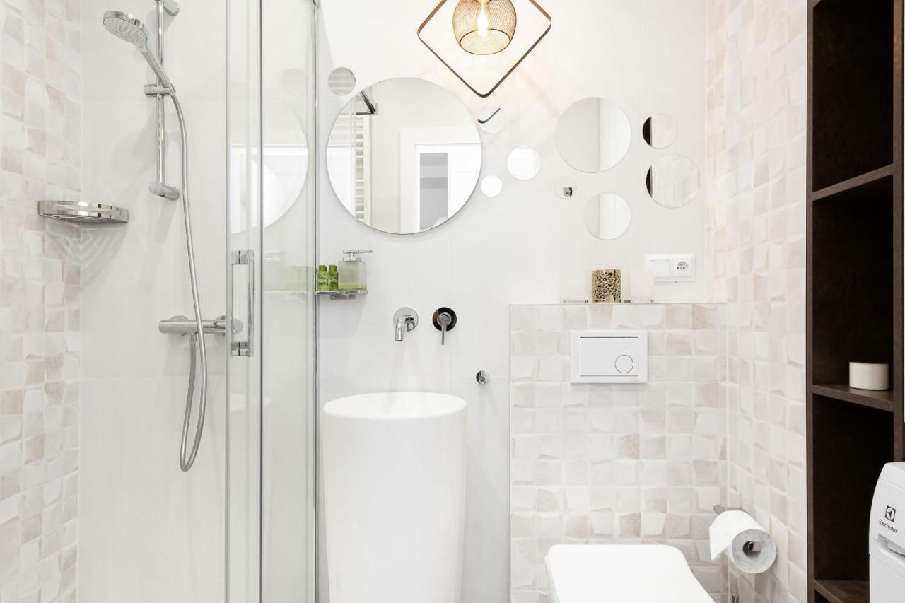 Apartments Warsaw Dzielna By Noclegi Renters ภายนอก รูปภาพ